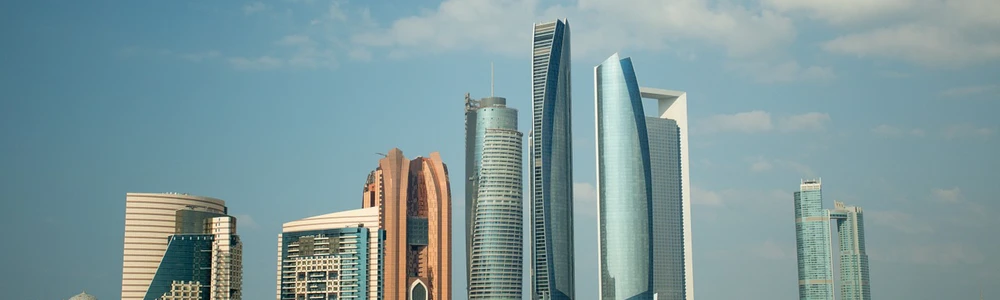 Emiratele Arabe Unite - Tradițiile arabe se întâlnesc cu modernitatea