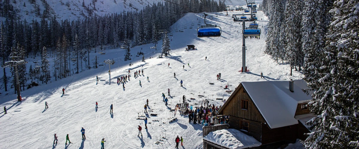 Popularitatea stațiunii Bansko în rândul pasionaților de schi