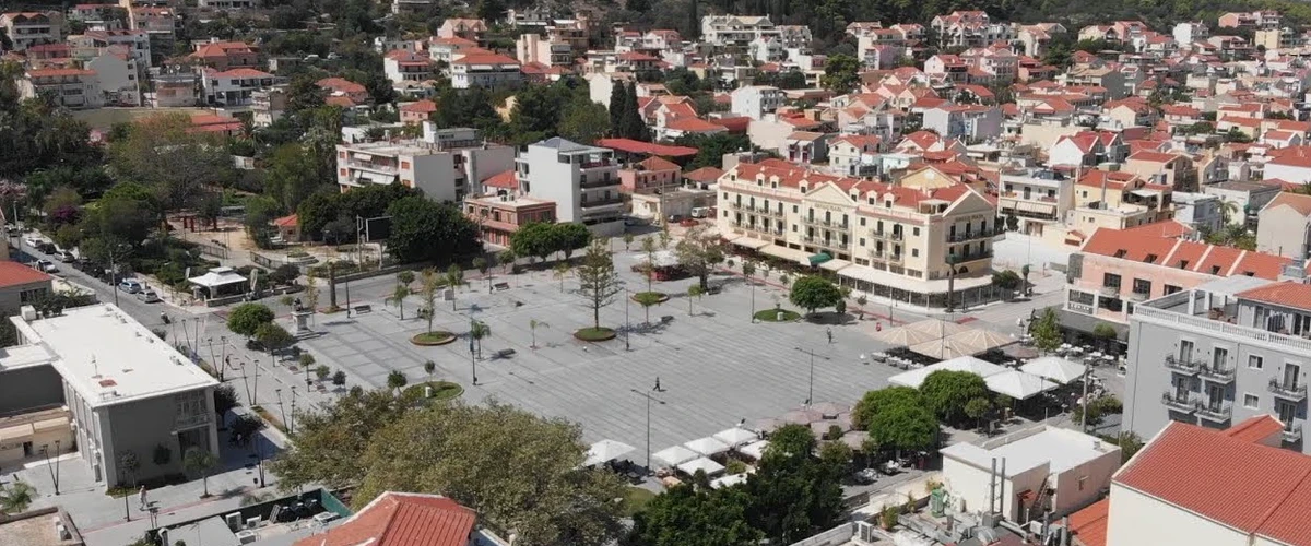 Platia Vallianou (piața centrala) din Argostoli