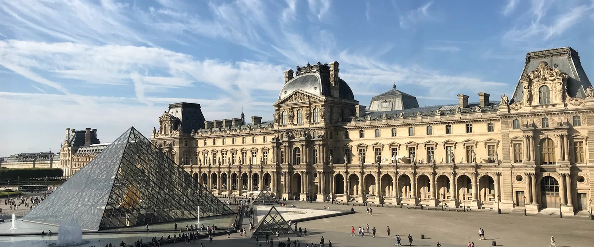 Muzeul Louvre