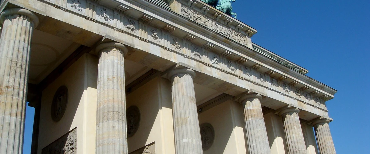 Unter den Linden din Berlin