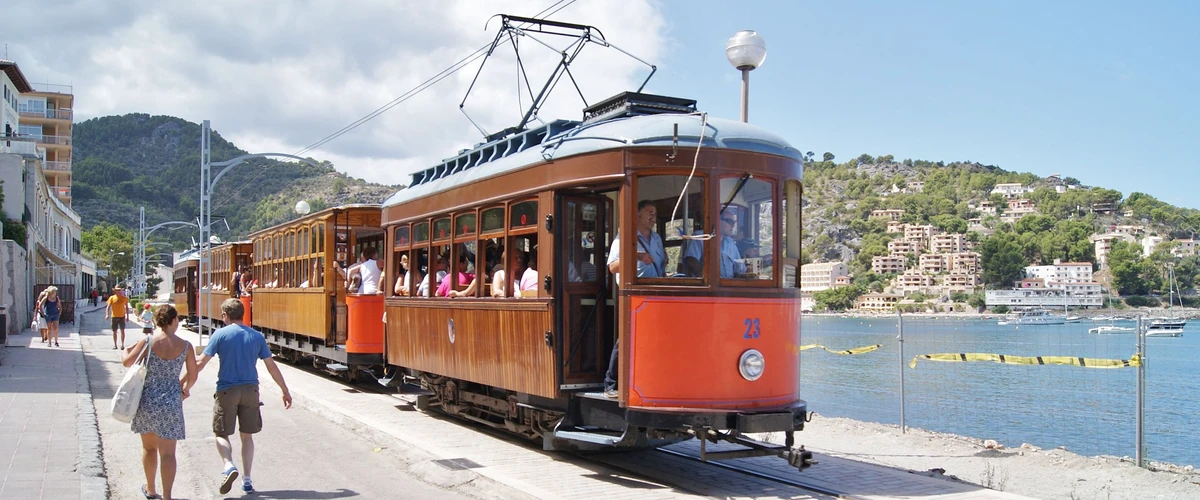 Vizitați Soller cu Tren de Soller