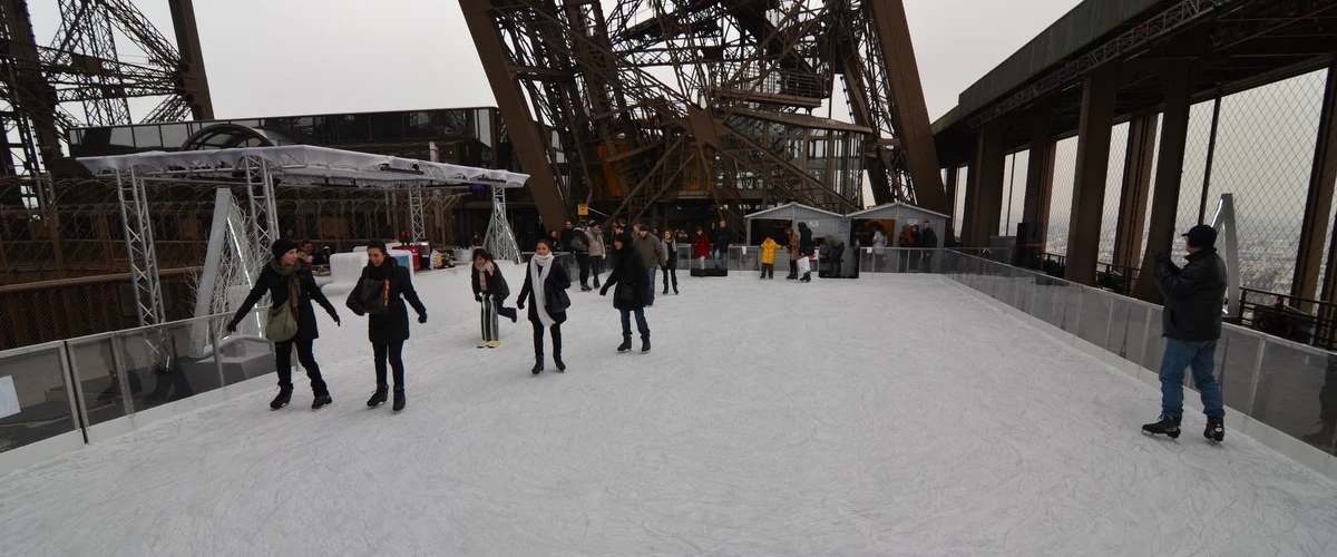 Carusele și patinoare