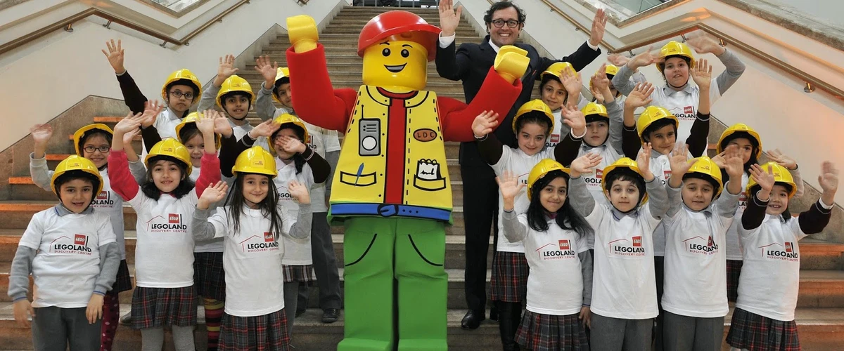 Construiește și joacă la Legoland Discovery Center