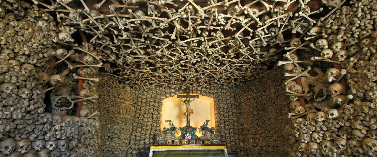 Capella dos Ossos