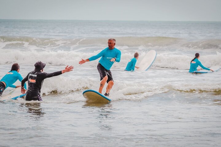 Broadbeach first surf lesson customer