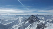 o vedere a unui munte acoperit cu zăpadă în austria