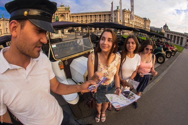 Royal e-car Tours