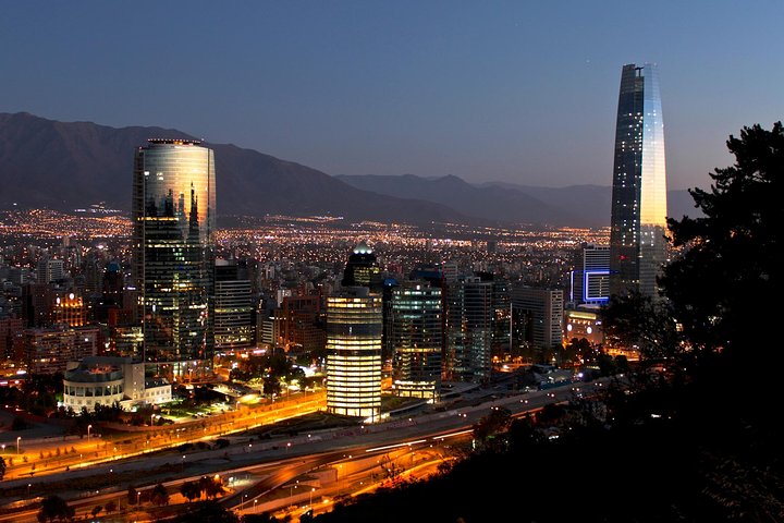Private Night City Tour with San Cristobal Hill And Dinner Show