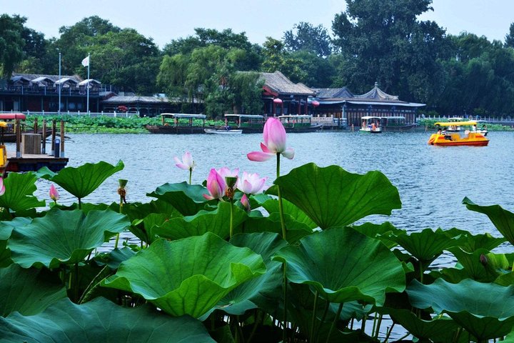 Houhai Lake