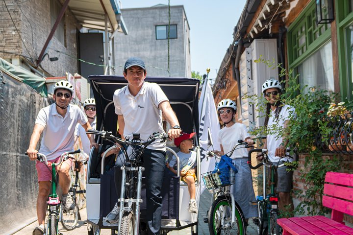 Narrow street with pedicab