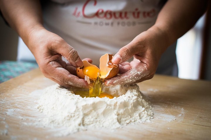 Pasta-making class