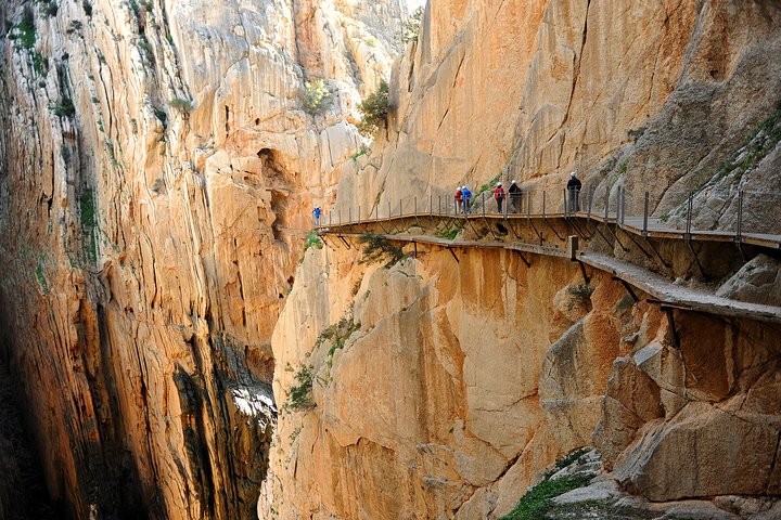 Caminito del rey tour from Malaga by MALAGA ACTIVA TOURS.