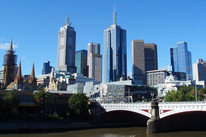 Melbourne CBD shot from Southbank