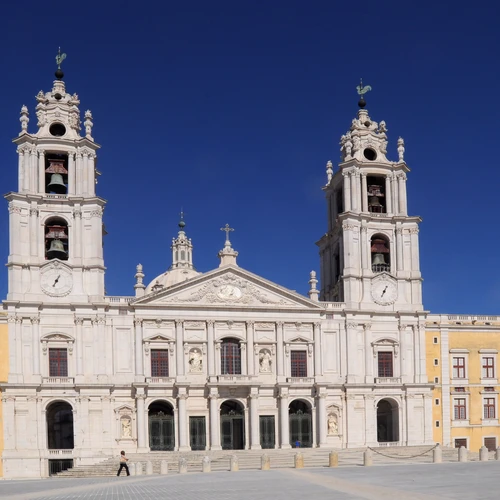 10 clădiri și locuri emblematice din Lisabona
