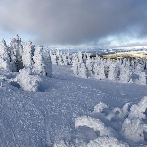 Top 10 stațiuni de schi din British Columbia