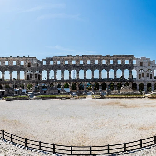 9 lucruri de făcut cu familia în Pula