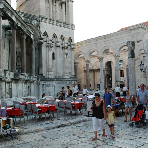 10 locuri în care localnicii adora să mănânce în Split