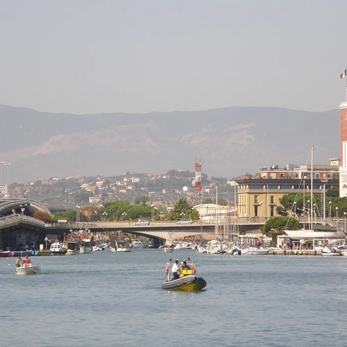Pescara vara: Soare, mare și distracție garantată