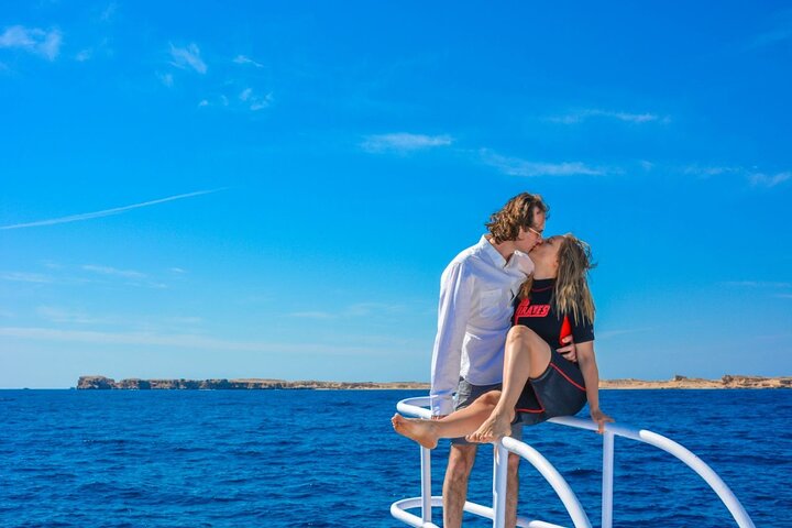 Full Day Tiran Island Snorkeling Sea trip & Lunch With Transfer - Sharm Elsheikh