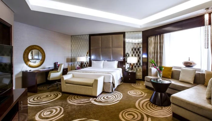 Crowne Plaza Dubai Deira 5* by Perfect Tour