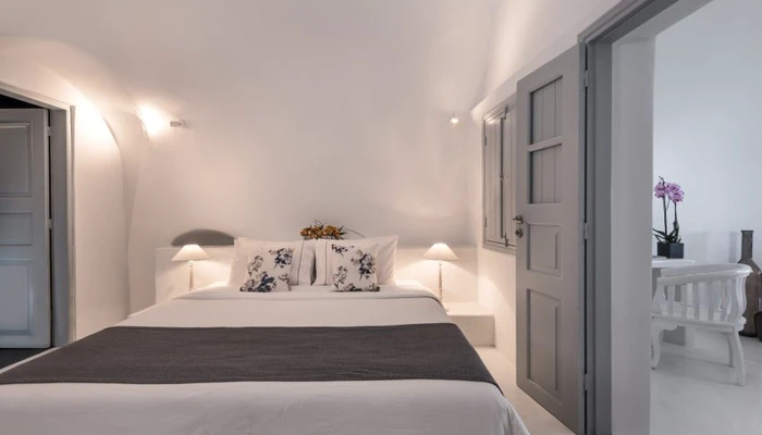 Andronis Luxury Suites Santorini 5* by Perfect Tour