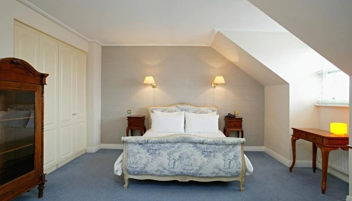 Pembroke Town House 4* by Perfect Tour