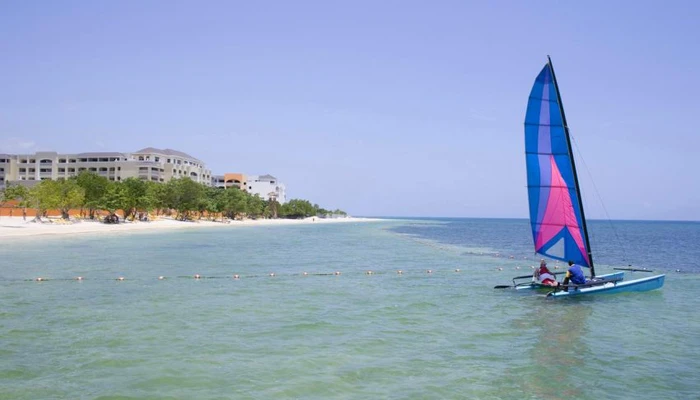 Vacanta Jamaica - Iberostar Rose Hall Beach Resort 5* by Perfect Tour