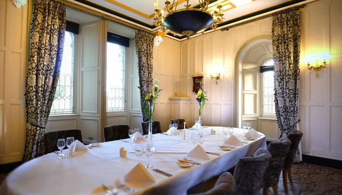 Clontarf Castle Hotel 4* by Perfect Tour