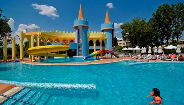 Sol Nessebar Palace Resort & Aquapark 5* by Perfect Tour