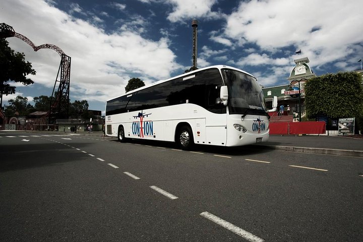 Themepark shuttle pickup/dropoff from your hotel!