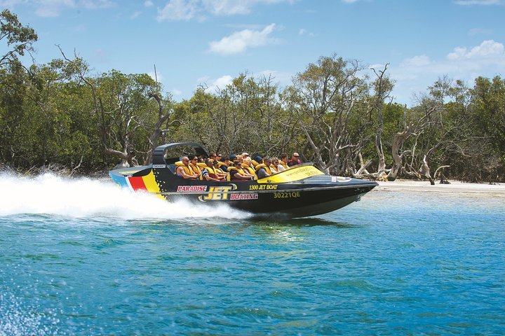 Paradise Jet Boating Gold Coast, across the water Wavebreak Island