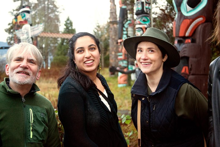 Storyteller Tracy and new friends
