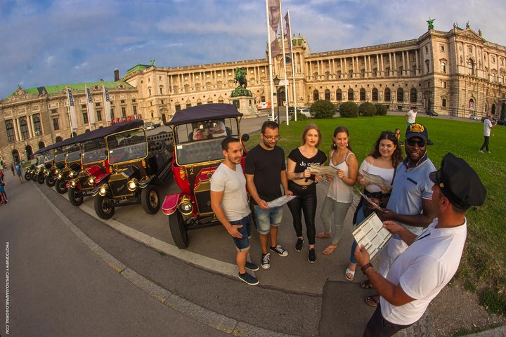 Explaining all possible tours and activities