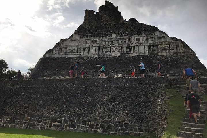 Al tun Ha Mayan Ruin