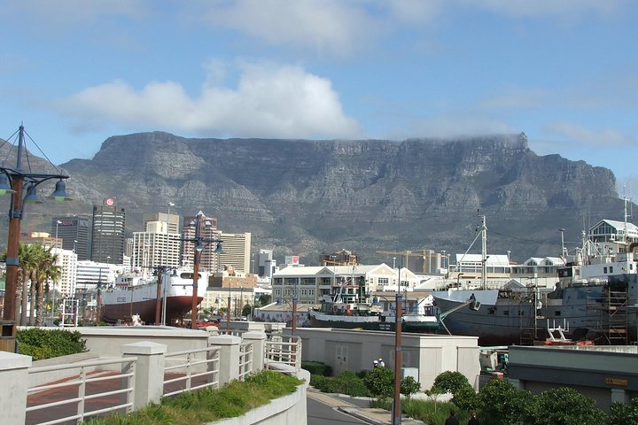 Cape Town City Bowl with Table Mountain backdrop