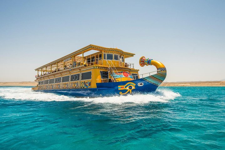 Nefertari Boat Semi Submarine