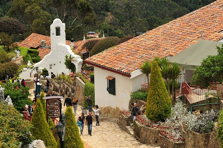 Bogotá Highlights: Gold Museum Tour & Optional Monserrate Cable Car