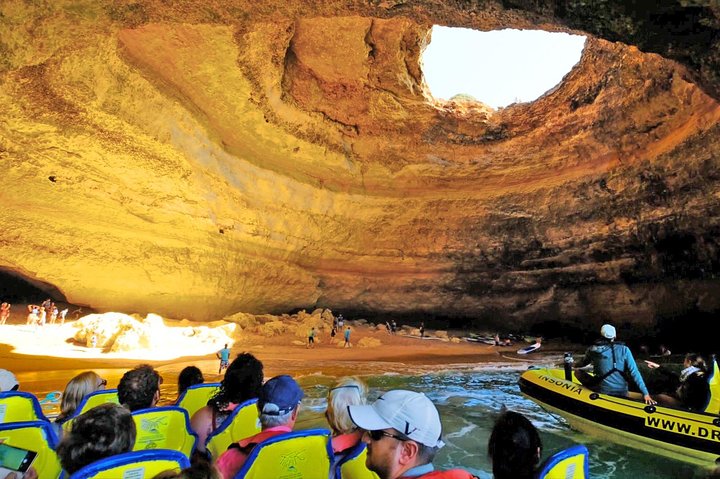 Dream Wave - Caves and Dolphin Watching Cruise