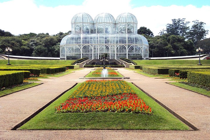 Discover the sights and sounds of Curitiba