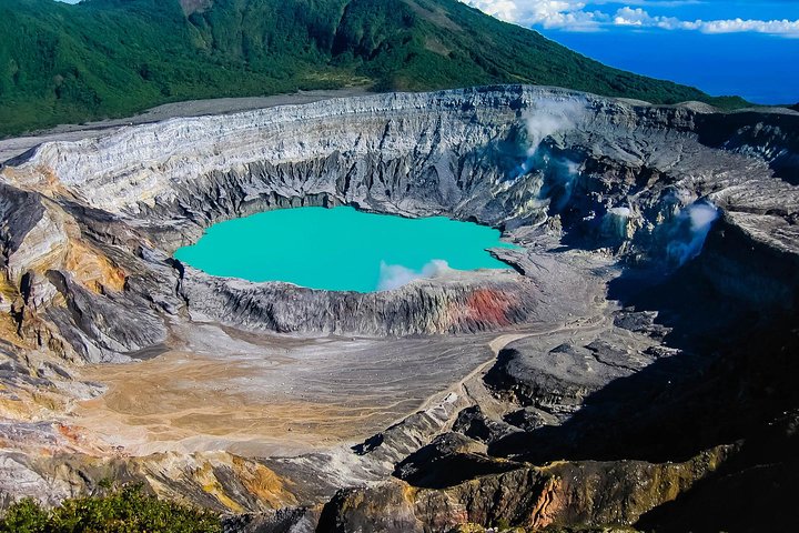 poas volcano