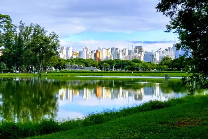 The Ibirapuera Park and view of the city.