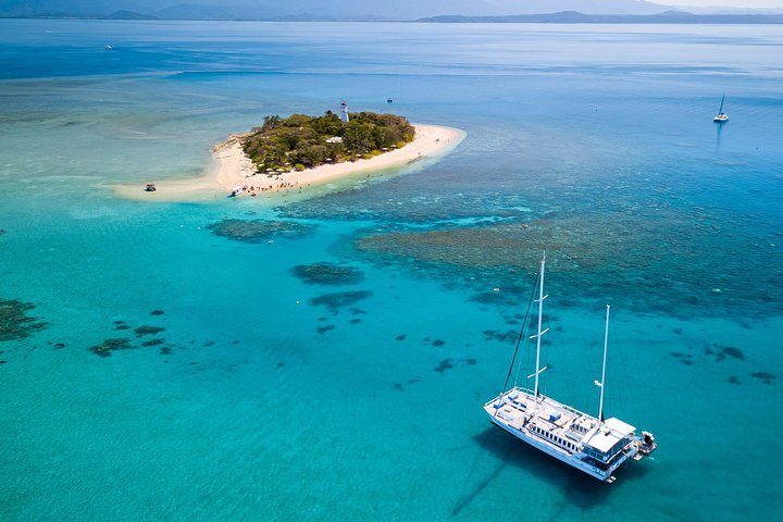 Wavedancer moored at picturesque Low Isles