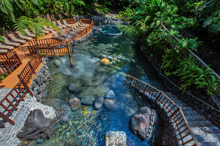 Ecotermales Hot Springs Overview